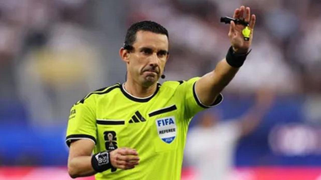 Brezilya Futbol Federasyonu'nun FIFA'ya şikayet ettiği hakem Cesar Arturo Ramos