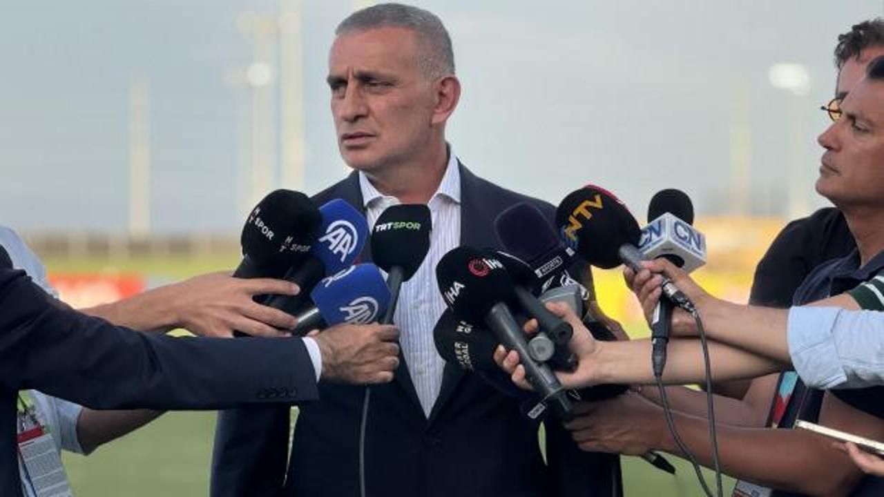 TFF Başkanı İbrahim Hacıosmanoğlu milli takım kampında açıklama yapıyor.