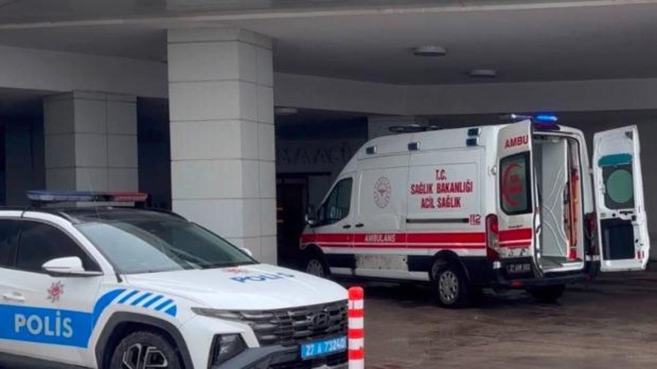 Karne g&uuml;n&uuml; dehşet! 12. sınıf &ouml;ğrencisi 10. sınıf &ouml;ğrencisini bı&ccedil;akladı 