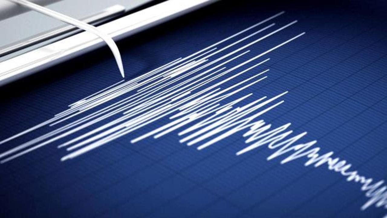 Venezuela'da deprem sonrası hasar gören binalar