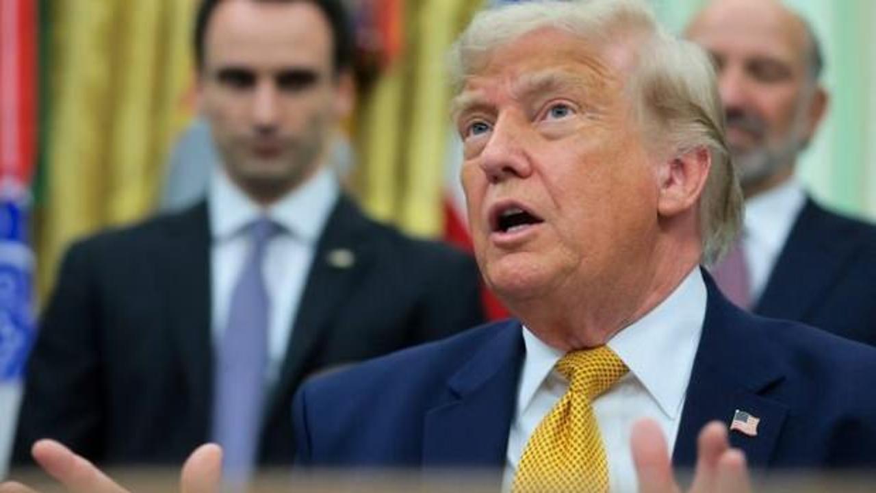 ABD Başkanı Donald Trump, Beyaz Saray'da gazetecilere açıklama yapıyor.