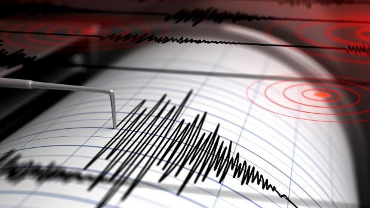 Venezuela haritası üzerinde deprem merkez üssünü gösteren bir işaret.