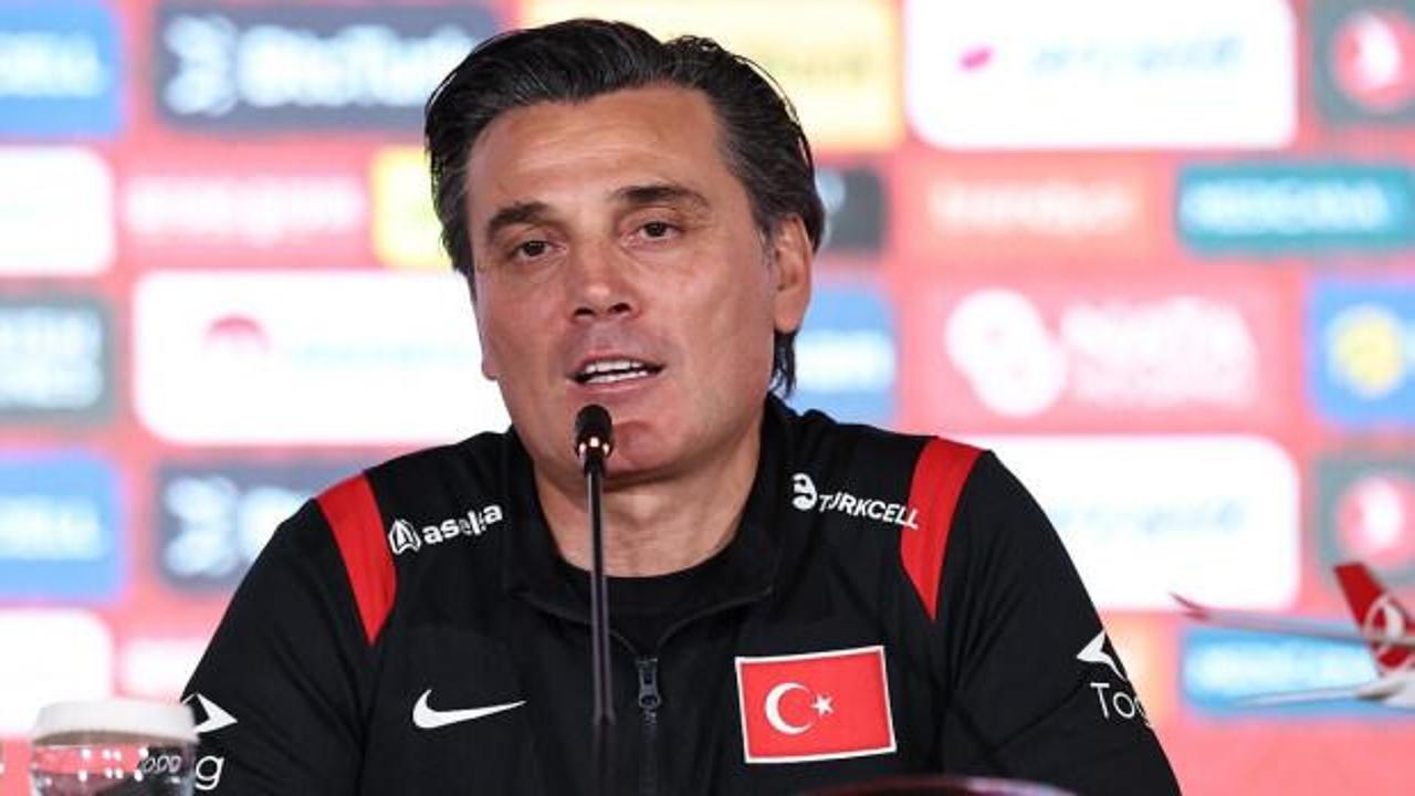 Vincenzo Montella basın toplantısında konuşurken