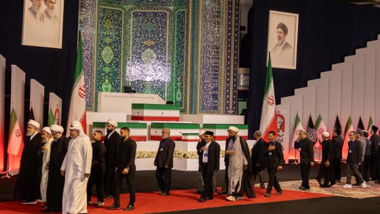 Ali Hamaney'in cenaze töreninden bir kare