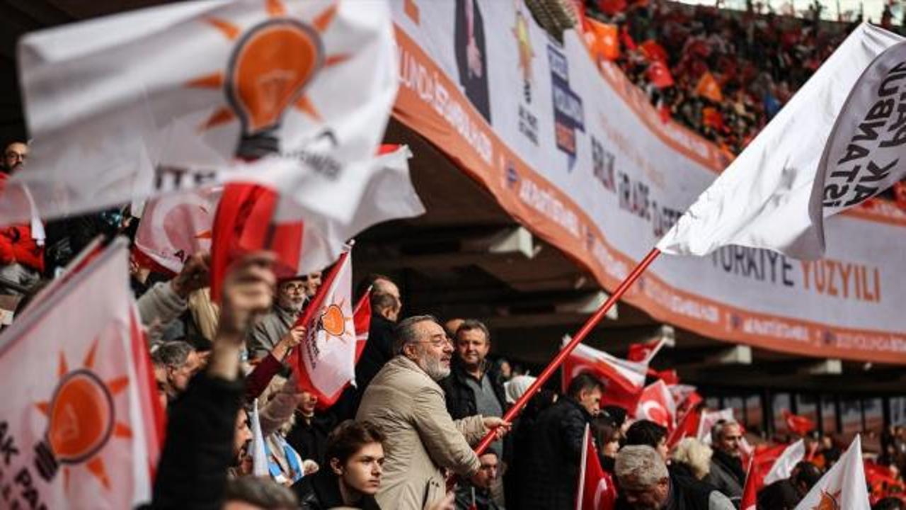  AK Parti'nin &uuml;ye sayısı a&ccedil;ıklandı