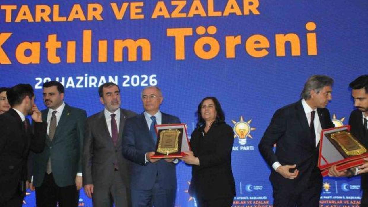Aydın'da bin 10 muhtar ve aza AK Parti'ye katıldı