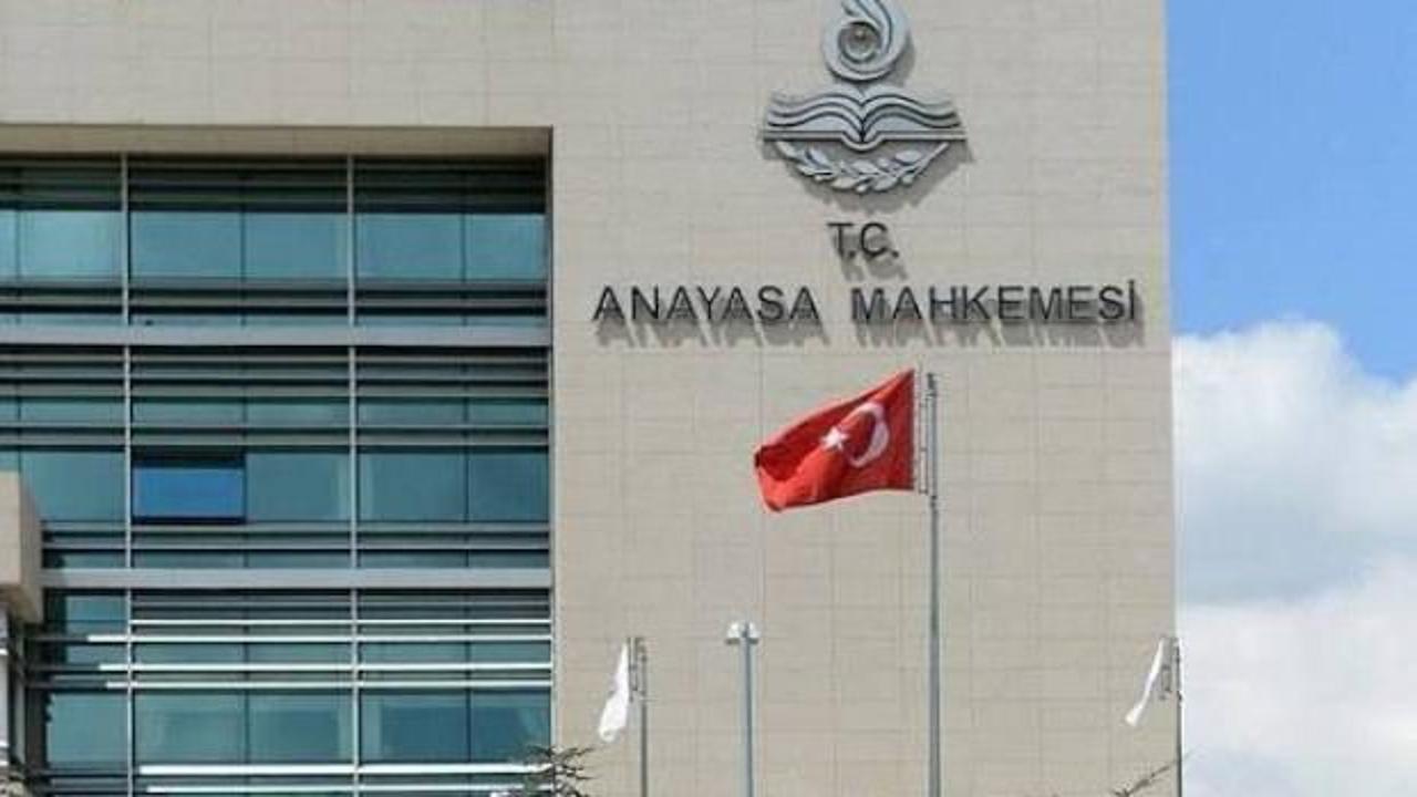 CHP başvurdu, AYM karar verdi! Bir partinin amblemi iptal edildi
