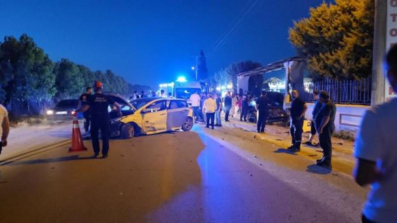 D&uuml;ğ&uuml;n salonu &ouml;n&uuml;nde kaza: 4 yaralı