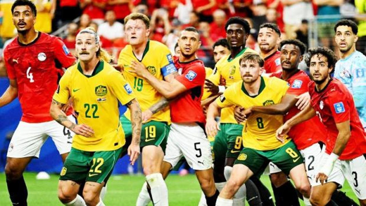 Mısırlı futbolculardan şükür secdesi