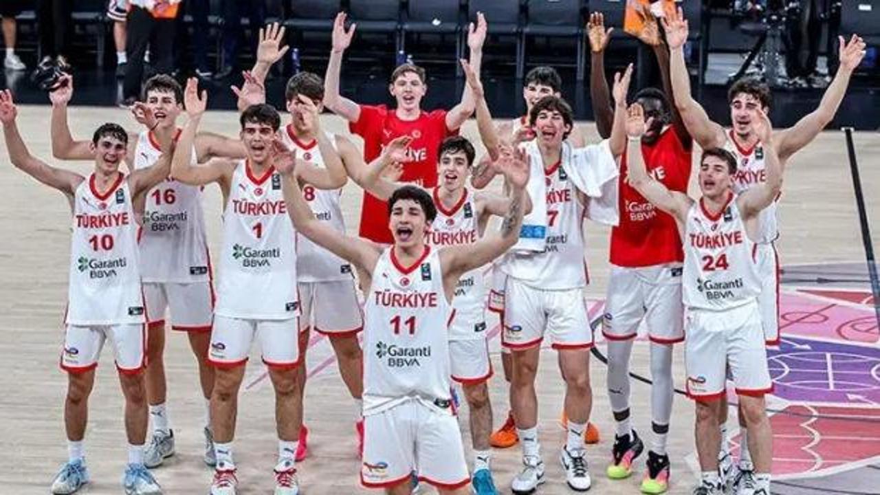 Fransa'yı deviren Türkiye U17 Basketbol Takımımız Dünya Kupası'nda yarı finalde!