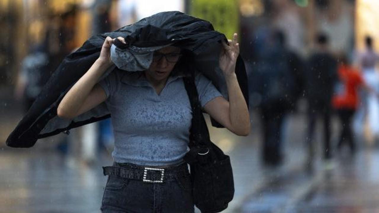 Hafta sonu hava tersine d&ouml;n&uuml;yor! İstanbul ve Ankara dahil bir&ccedil;ok ile sağanak uyarısı