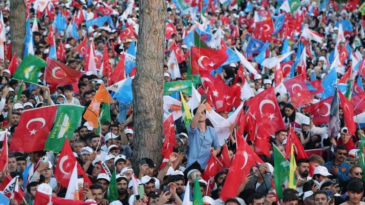 Komedyen Deniz Göktaş'ın tutuklanması ve siyasi partilerin tepkileri