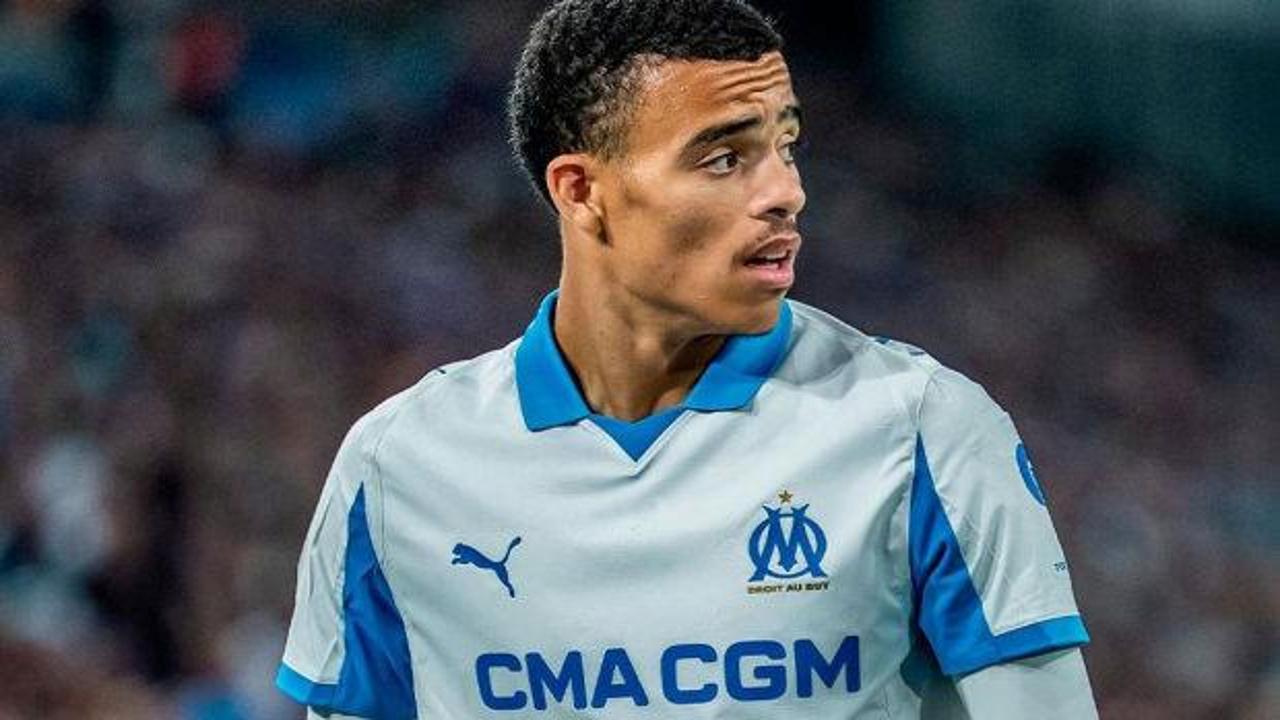 Mason Greenwood futbol sahasında