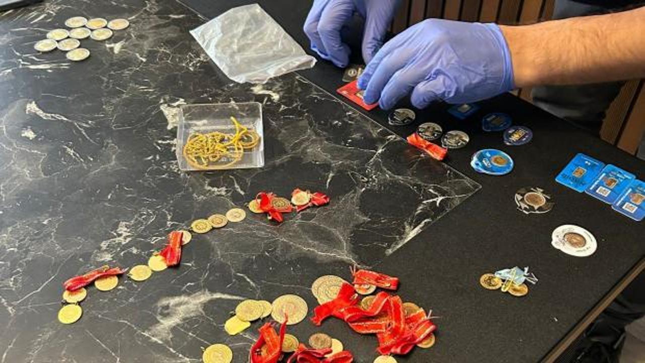Polis ekipleri tarafından ele geçirilen sahte altınlar
