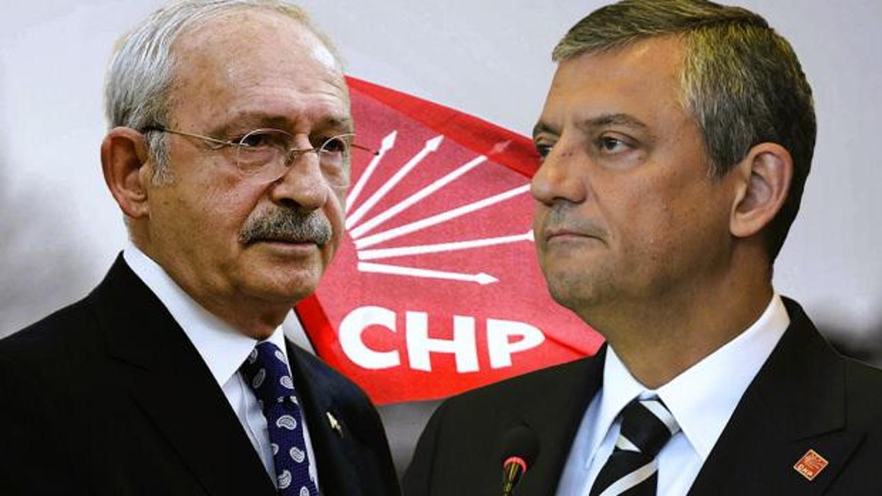 Cumhuriyet Halk Partisi binası ve parti bayrakları