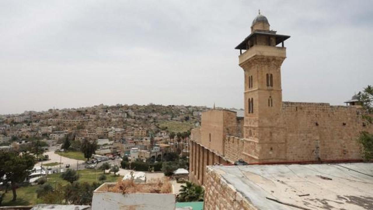 Kutsal camimizi sinagoga &ccedil;eviriyorlar: 4 peygamberin mezarına ev sahipliği yapıyor