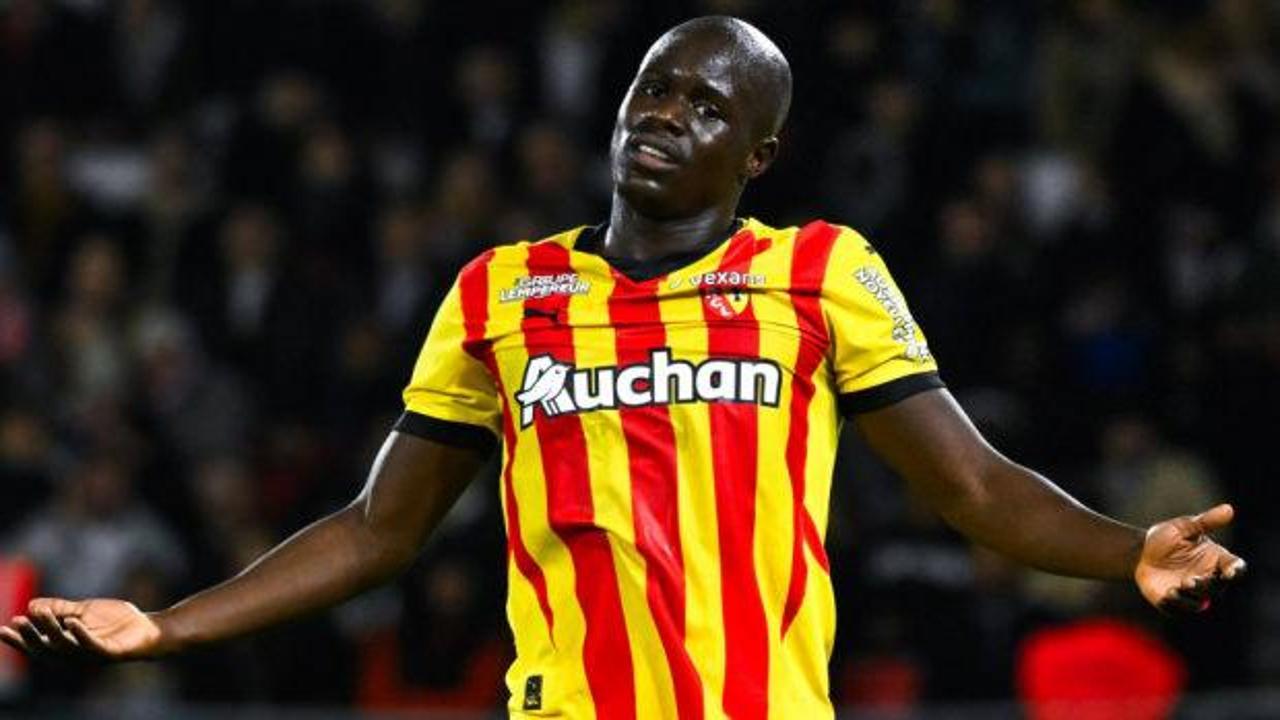 Resmi a&ccedil;ıklama geldi! Fenerbah&ccedil;e'ye Malang Sarr m&uuml;jdesi