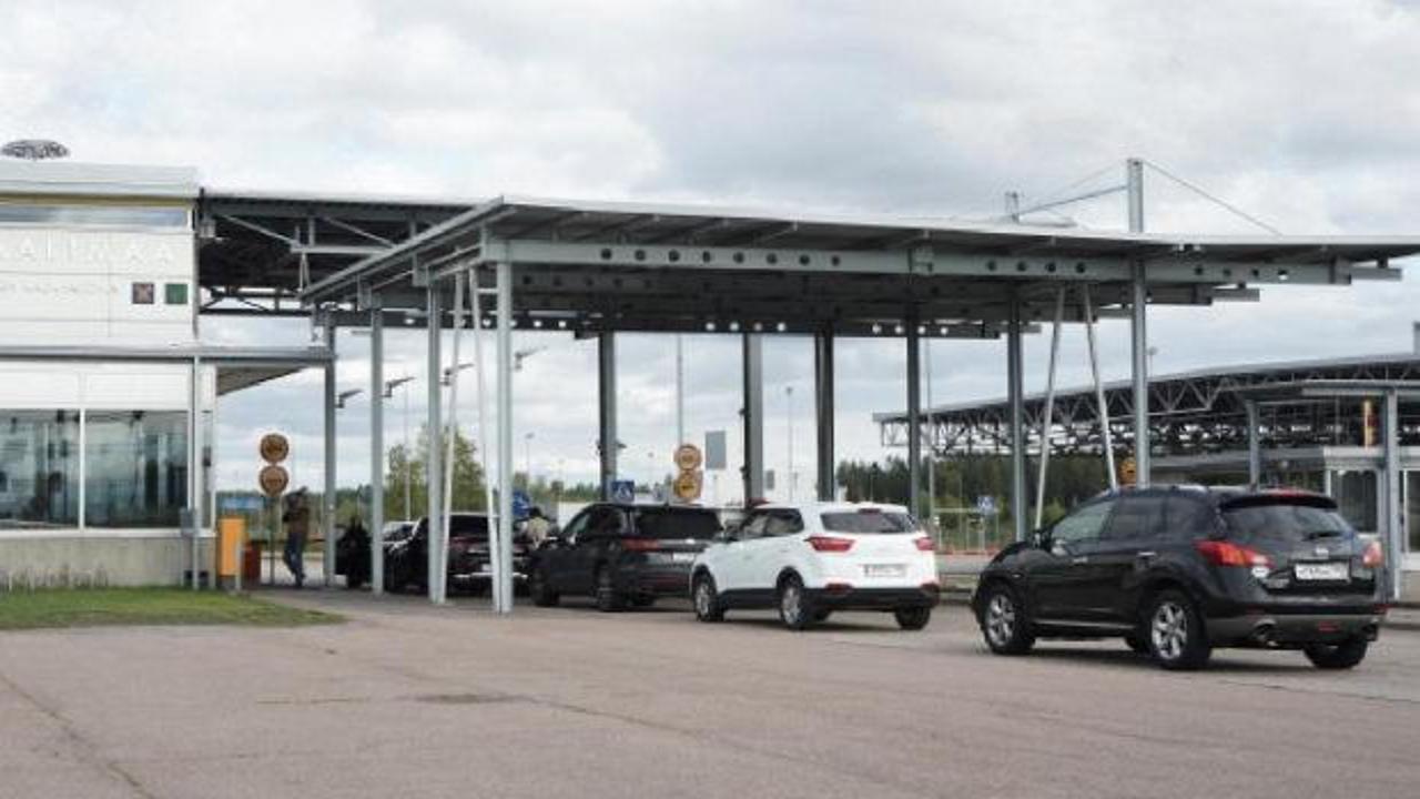Rusya &uuml;&ccedil; &uuml;lkeye ge&ccedil;işleri kapattı