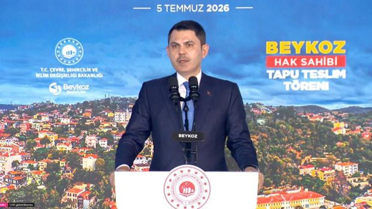 Çevre, Şehircilik ve İklim Değişikliği Bakanı Murat Kurum konuşma yaparken