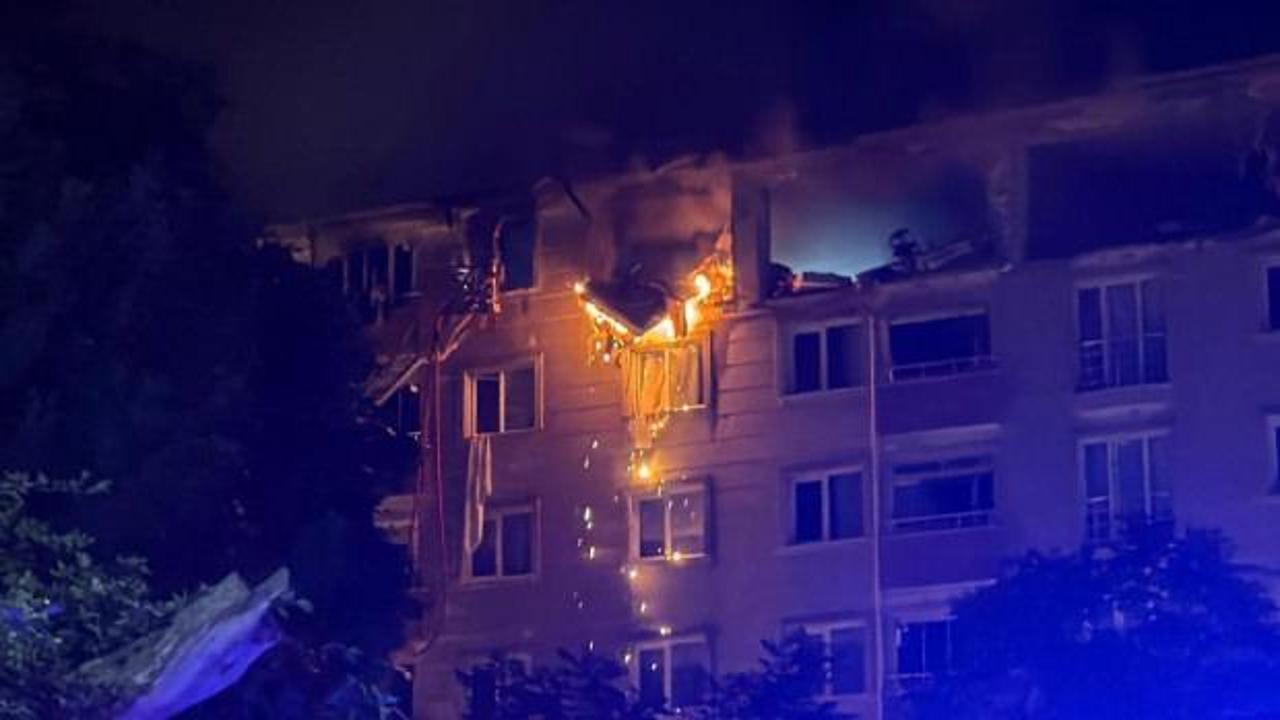 Tekirdağ'da doğal gaz patlaması sonrası hasar gören apartman