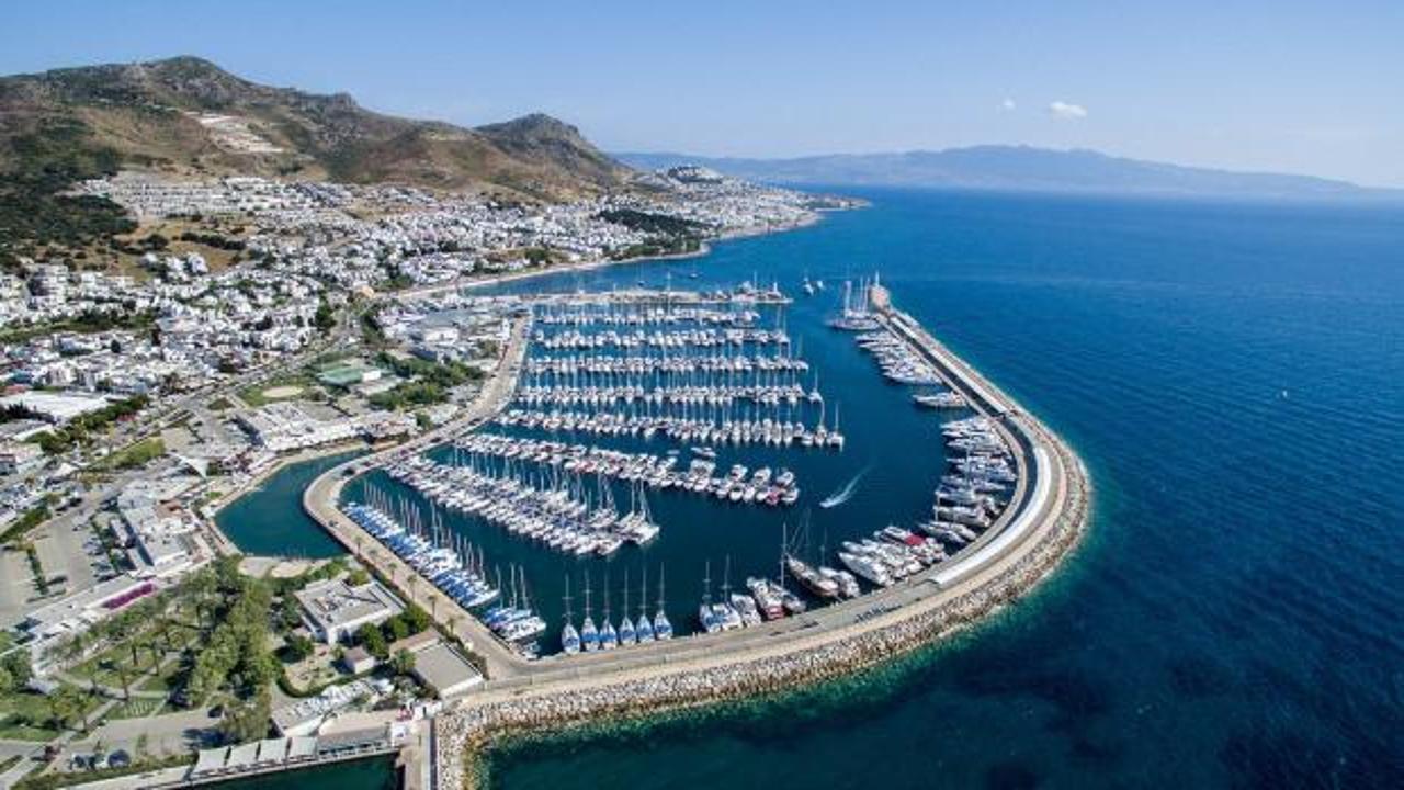 D-Marin'in Türkiye'deki marinalarından birinin havadan görünümü