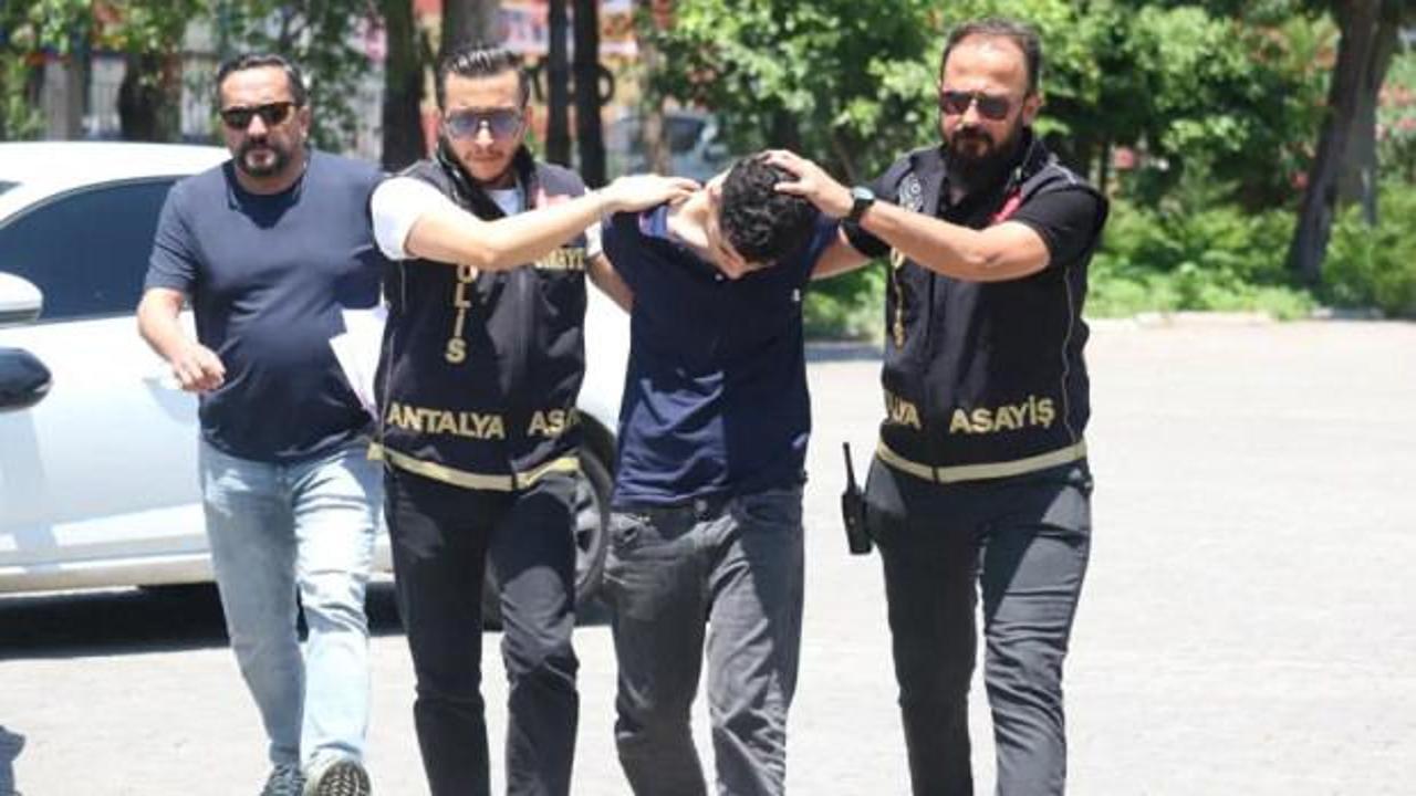 Antalya'da kardeşinin saldırısına uğrayan abla hastaneye kaldırıldı.