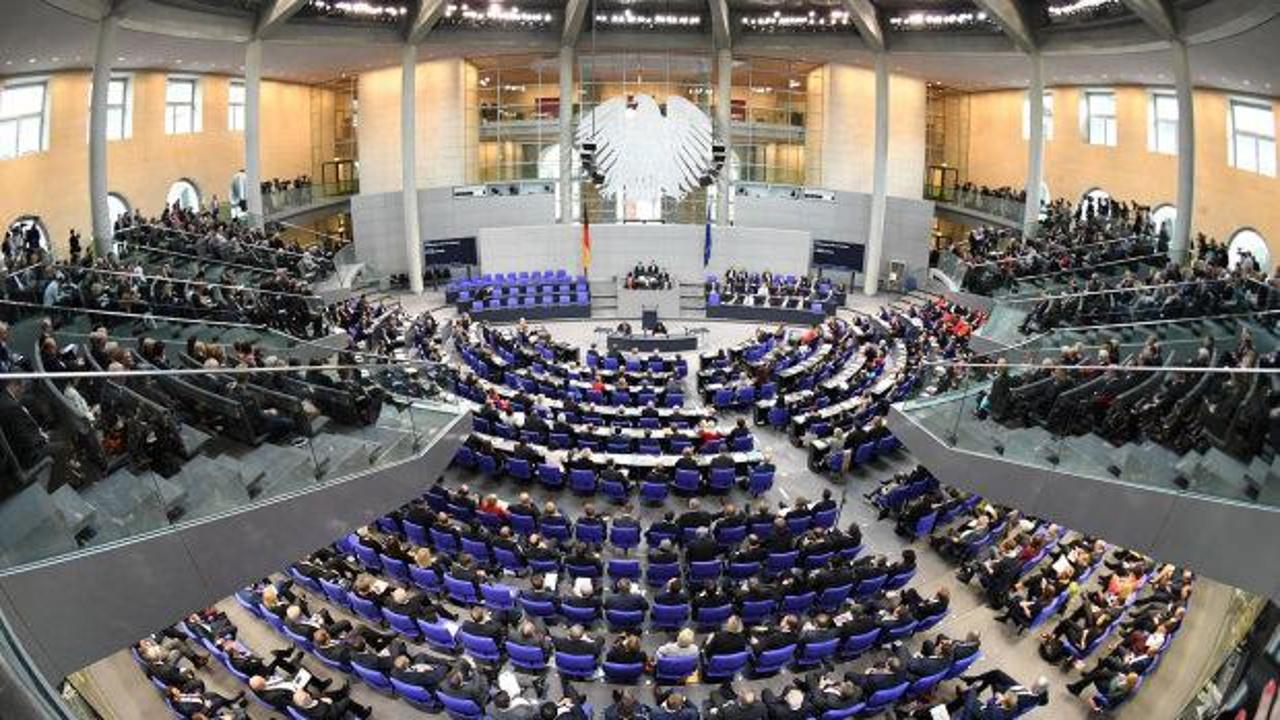 Almanya Federal Meclisi binası