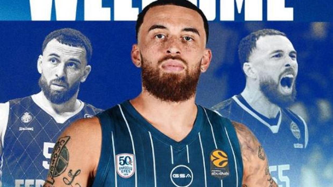 Anadolu Efes'ten EuroLeague'i sallayacak transfer! D&uuml;nya yıldızı imzayı attı