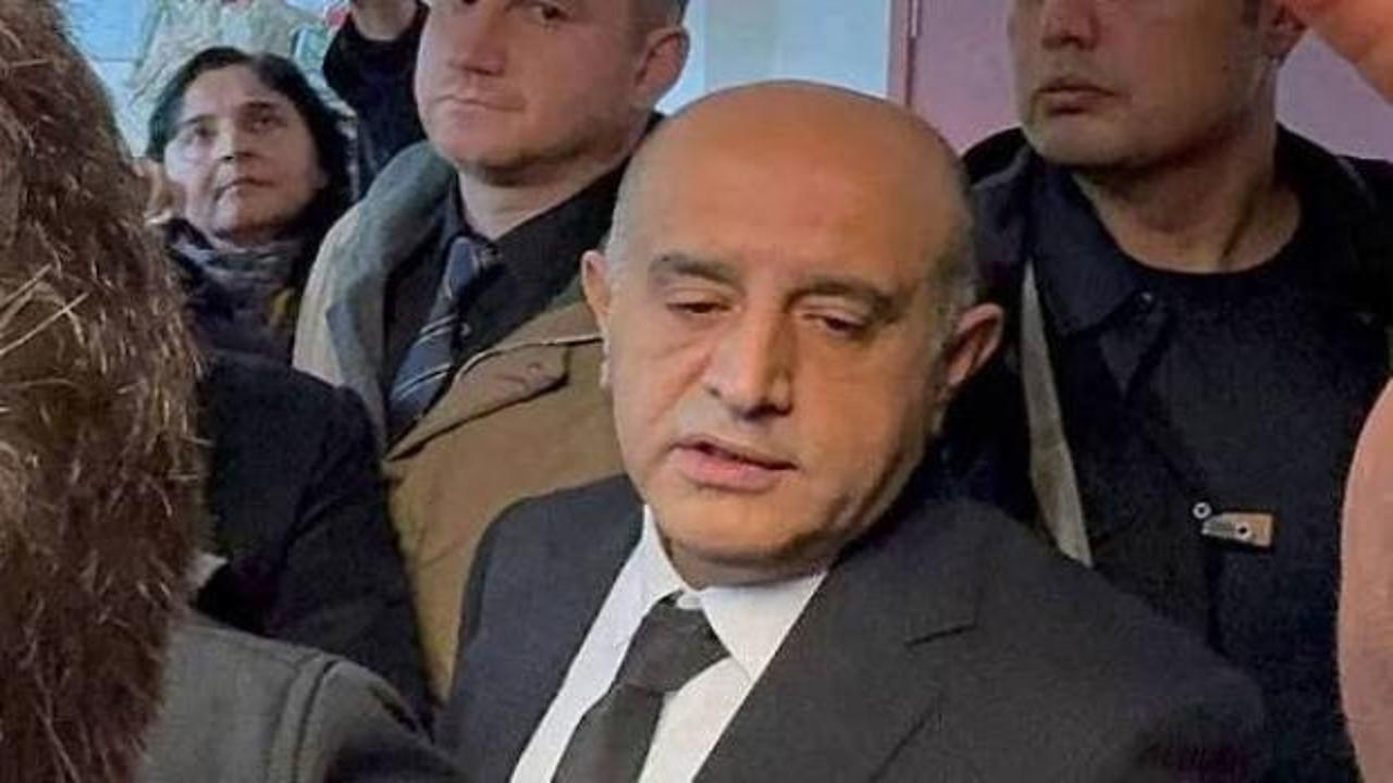 Mahkeme salonunda görülen bir duruşmadan genel bir görüntü.