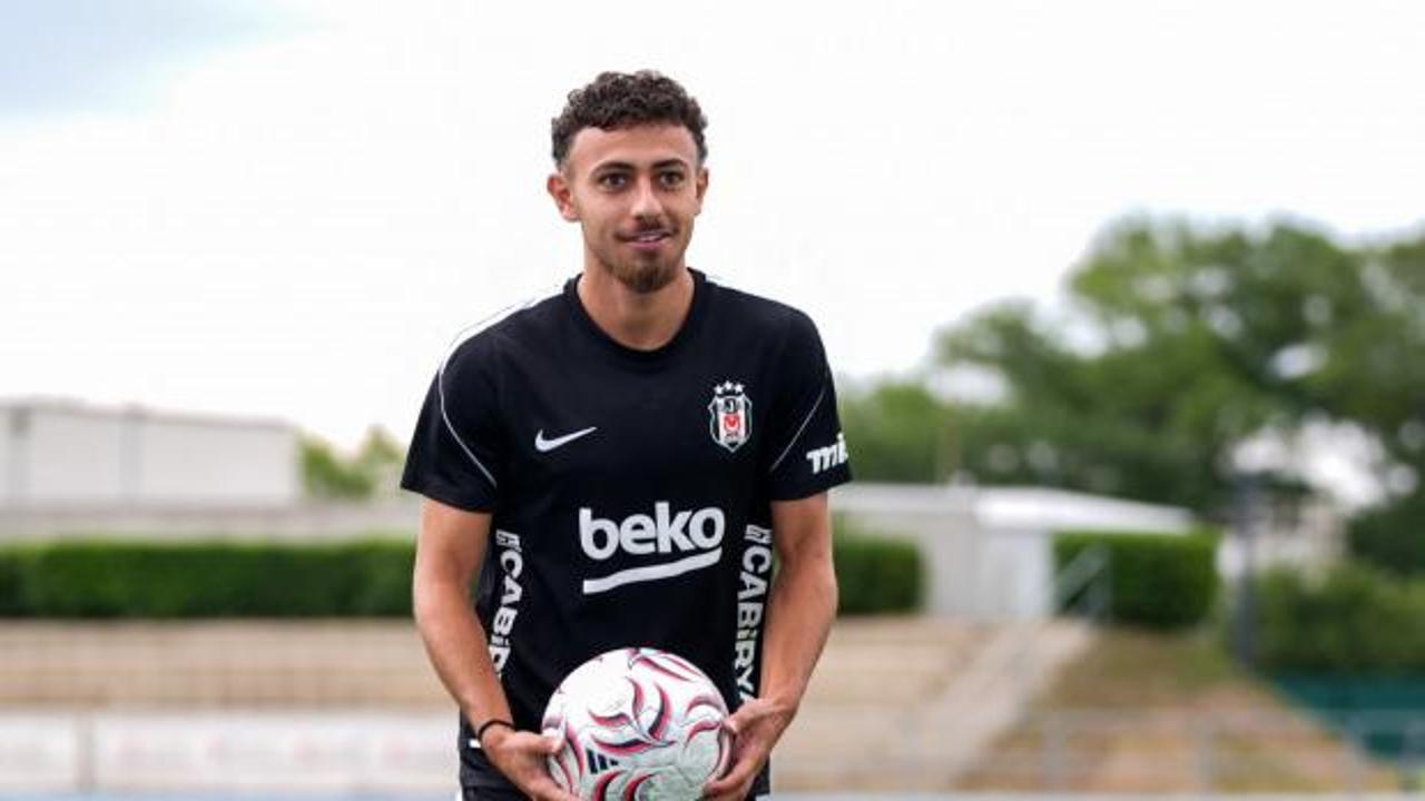 Beşiktaş'ın yeni transferi İlhan Fakılı basın toplantısında