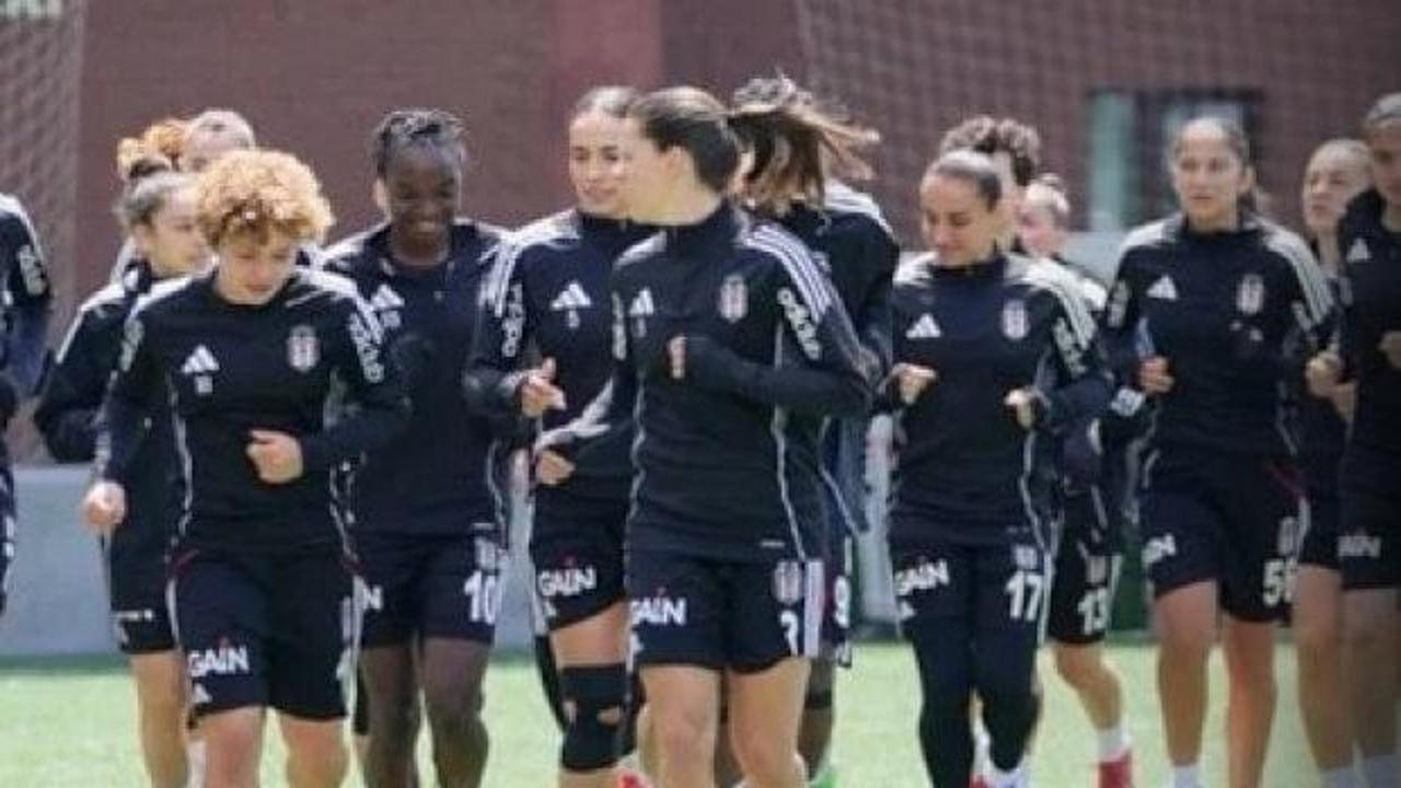 Beşiktaş Kadın Futbol Takımı oyuncuları