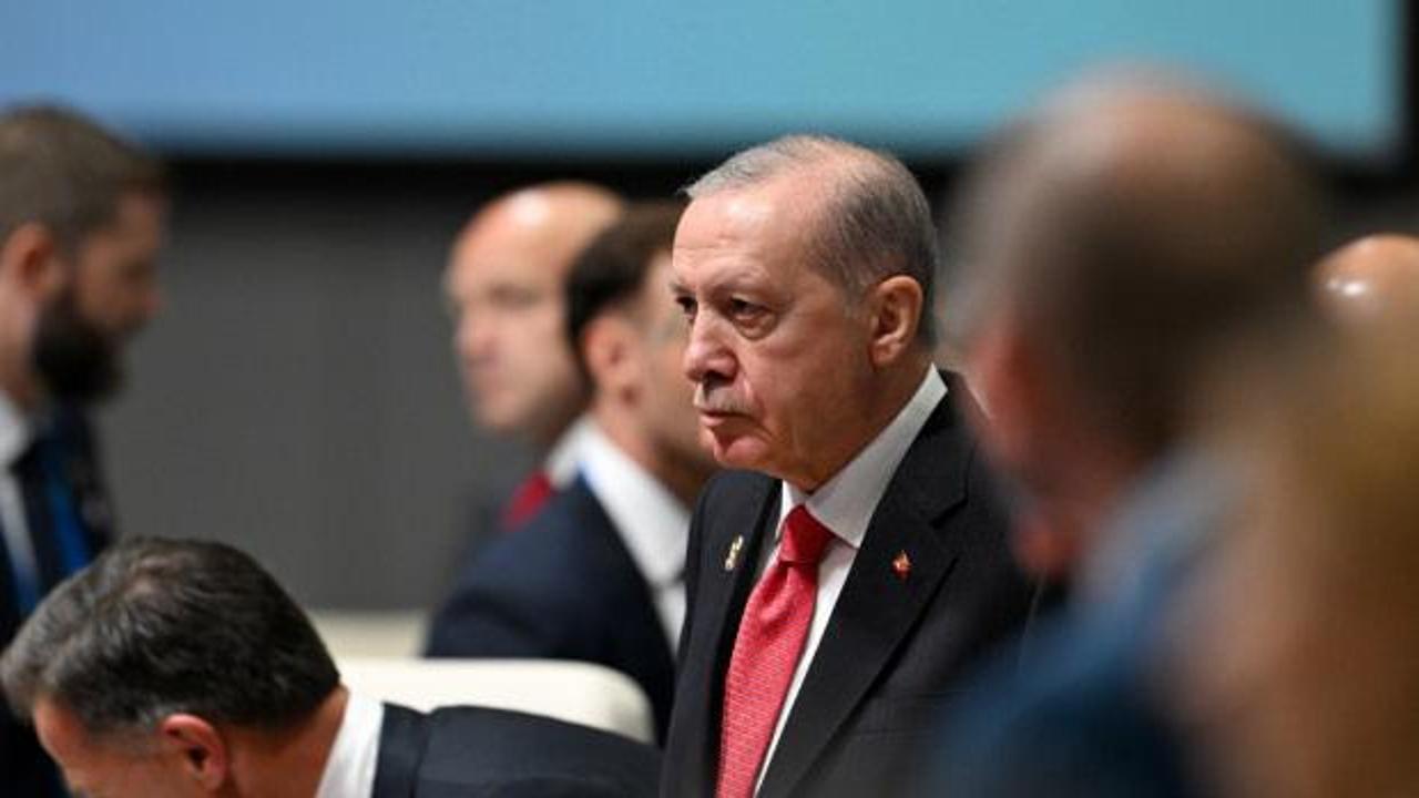 Cumhurbaşkanı Erdoğan NATO Zirvesi sonrası açıklama yapıyor