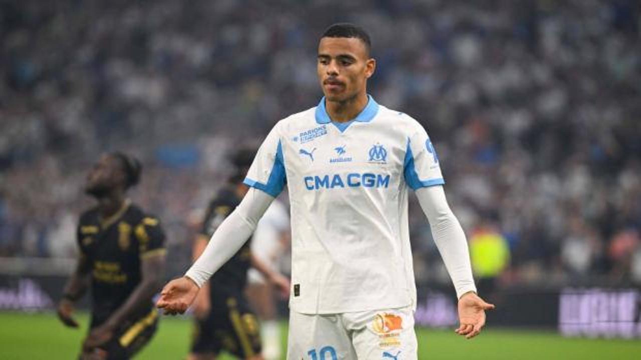 Mason Greenwood'un Fenerbahçe formasıyla çekilmiş hayali görseli.