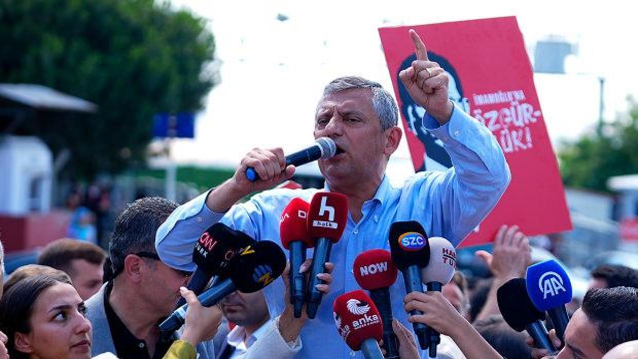 Cumhurbaşkanlığı Külliyesi'nde Türkiye ve NATO bayrakları