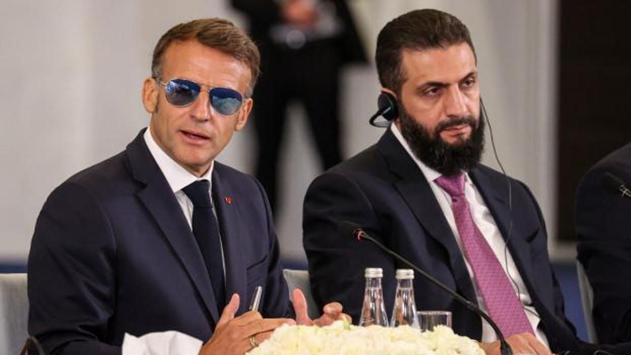 Fransa Cumhurbaşkanı Emmanuel Macron ve Suriye Devlet Başkanı Beşar Esad, Şam'daki Halk Sarayı'nda bir araya geldi.
