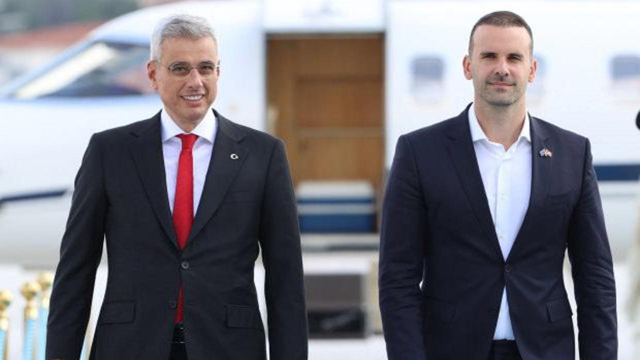Sağlık Bakanı Fahrettin Koca ve Karadağ Başbakanı Milojko Spajic'in karşılanması