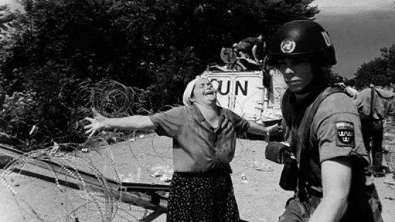 Srebrenitsa Soykırımı anma töreninden bir görüntü.
