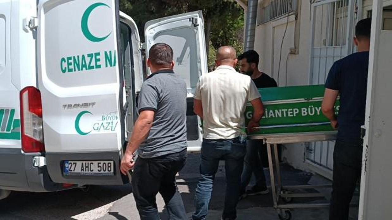 Tartıştığı ağabeyini tabancayla &ouml;ld&uuml;rd&uuml;