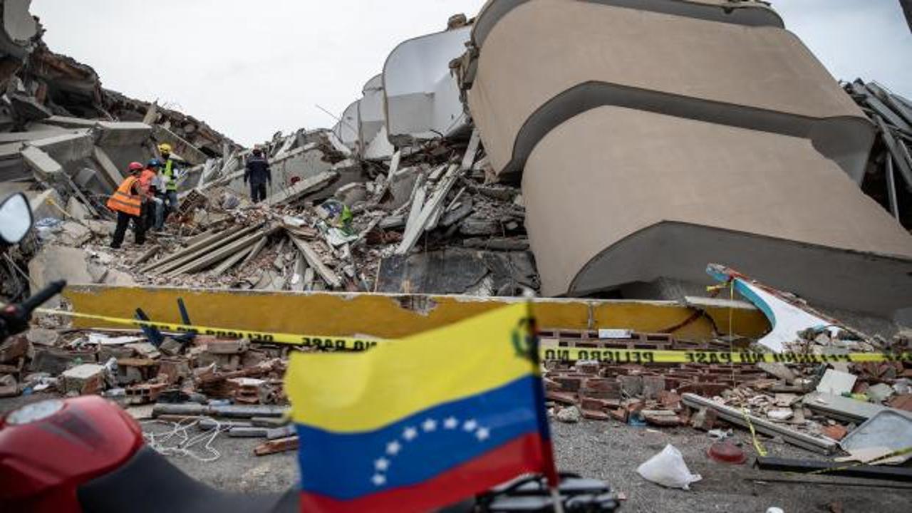 Venezuela'da deprem sonrası hasar gören binalar ve yardım çalışmaları