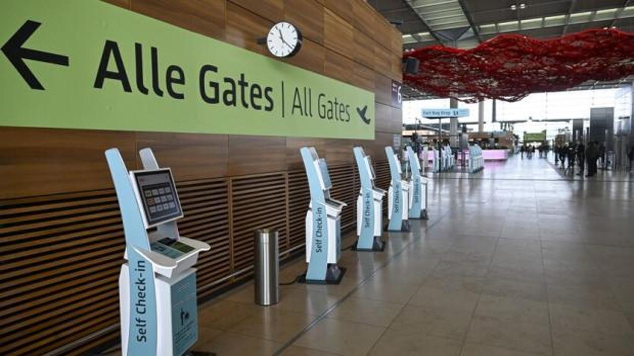 AB onayladı: U&ccedil;ak biletinde yeni kurallar!