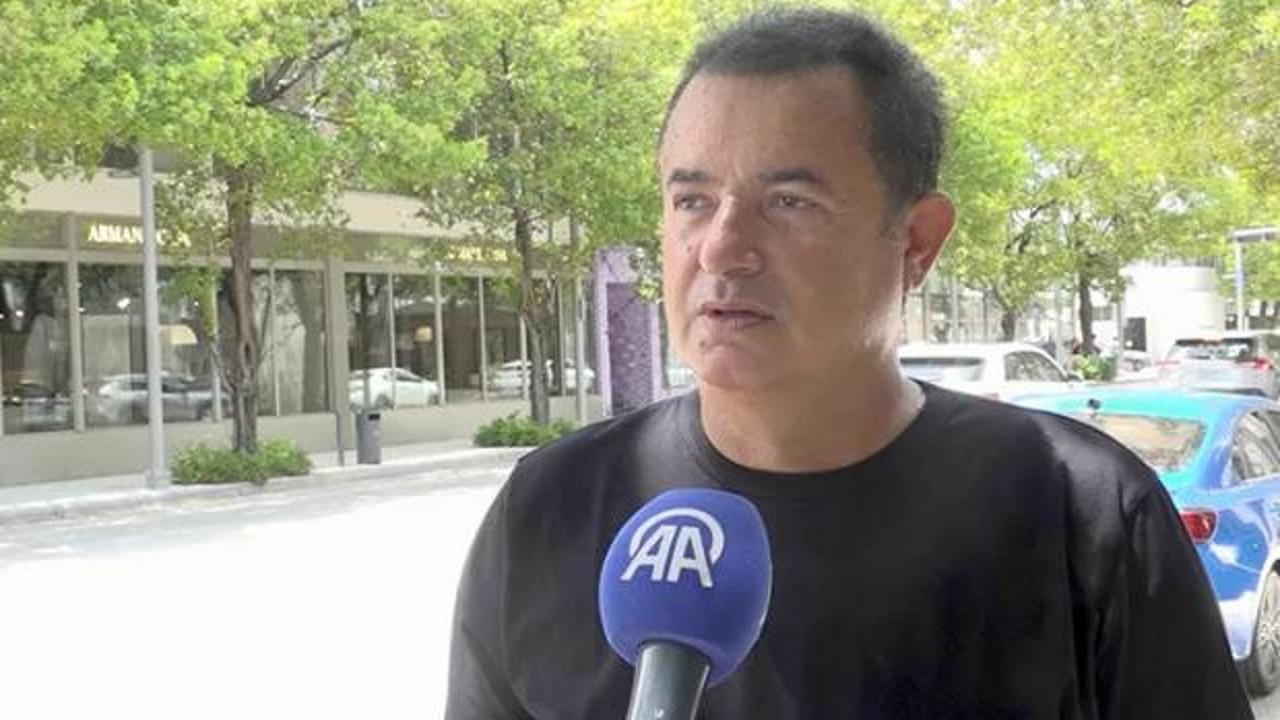 Acun Ilıcalı, ABD'de gazetecilere açıklama yaparken