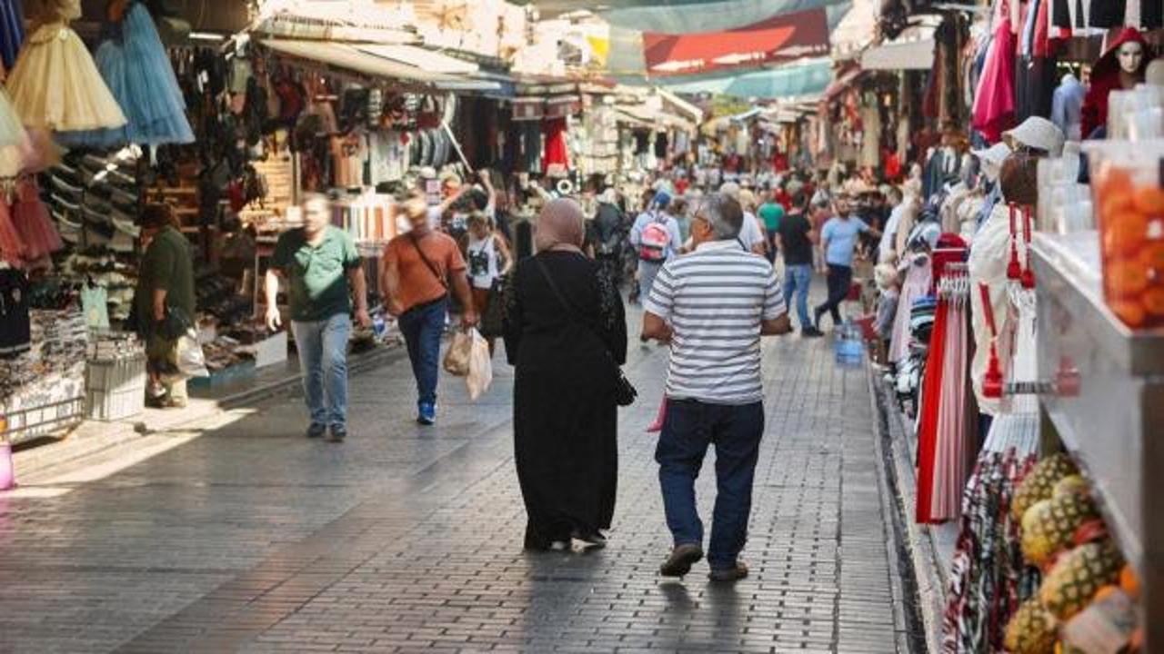 Ekonomik sıkıntılar yaşayan esnaf ve vatandaşlar