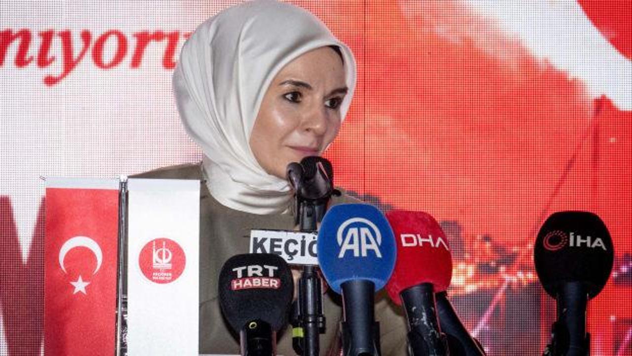 Aile ve Sosyal Hizmetler Bakanı Mahinur Özdemir Göktaş, 15 Temmuz anma programında konuşma yapıyor.