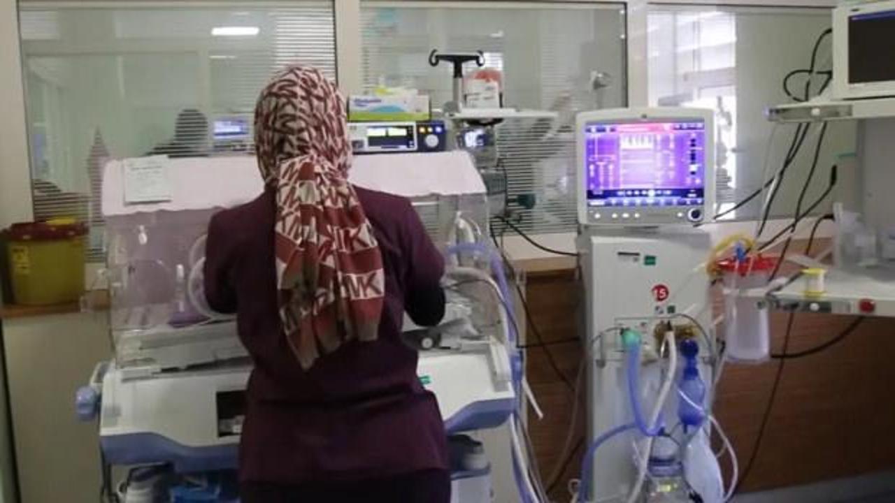Şanlıurfa Eğitim ve Araştırma Hastanesi'nde hemşire kılığına girerek bebek kaçırmaya çalışan bir kadının yakalanmasıyla ilgili haber.