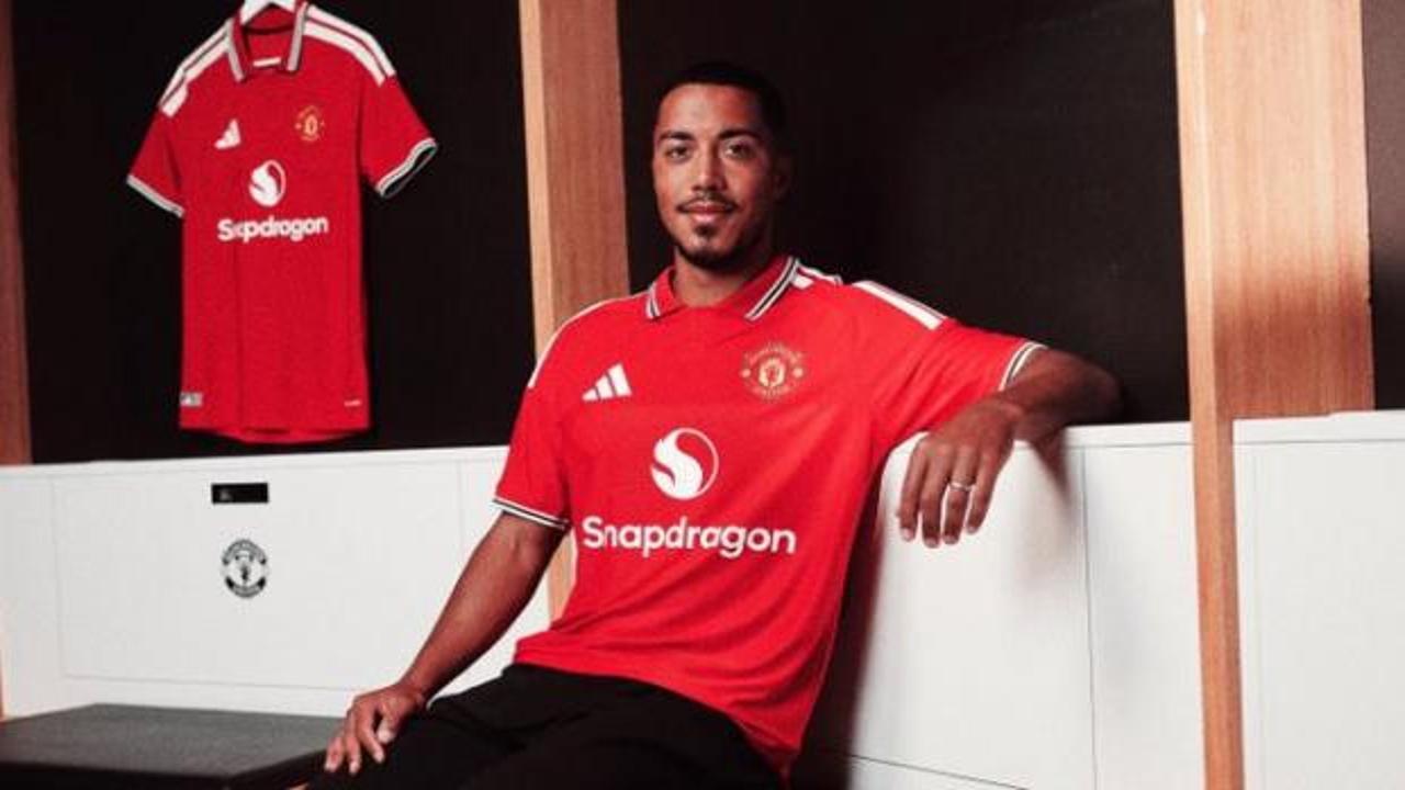 Youri Tielemans Manchester United formasıyla