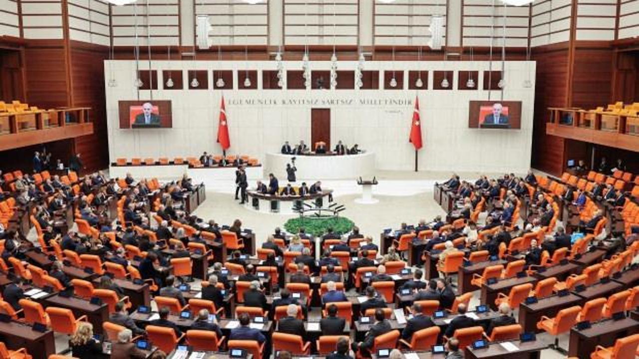 TBMM Genel Kurulu'nda milletvekillerinin çalışmaları