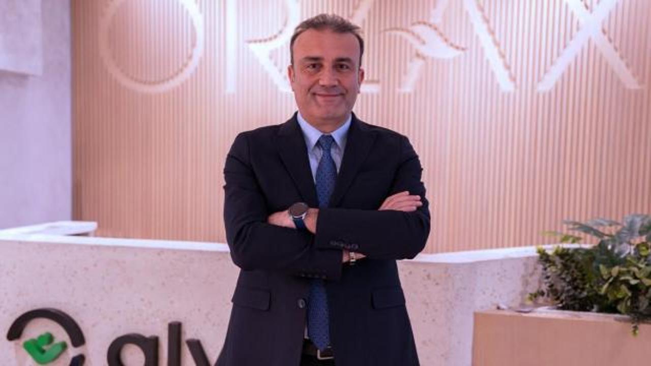 Menopoz döneminde kadın sağlığı için kolajenin rolü hakkında bilgilendirme