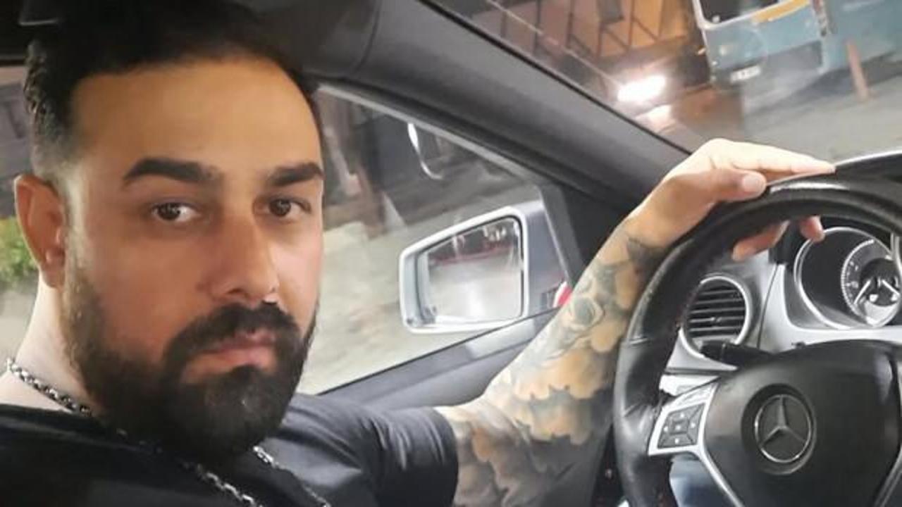 Otomobilde husumetlisi tarafından bı&ccedil;aklanarak &ouml;ld&uuml;r&uuml;ld&uuml;
