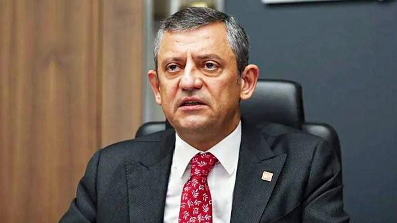 Özgür Özel'in CHP'li ilçe başkanlarına gizli talimat verdiği iddiasına ilişkin haber görseli.