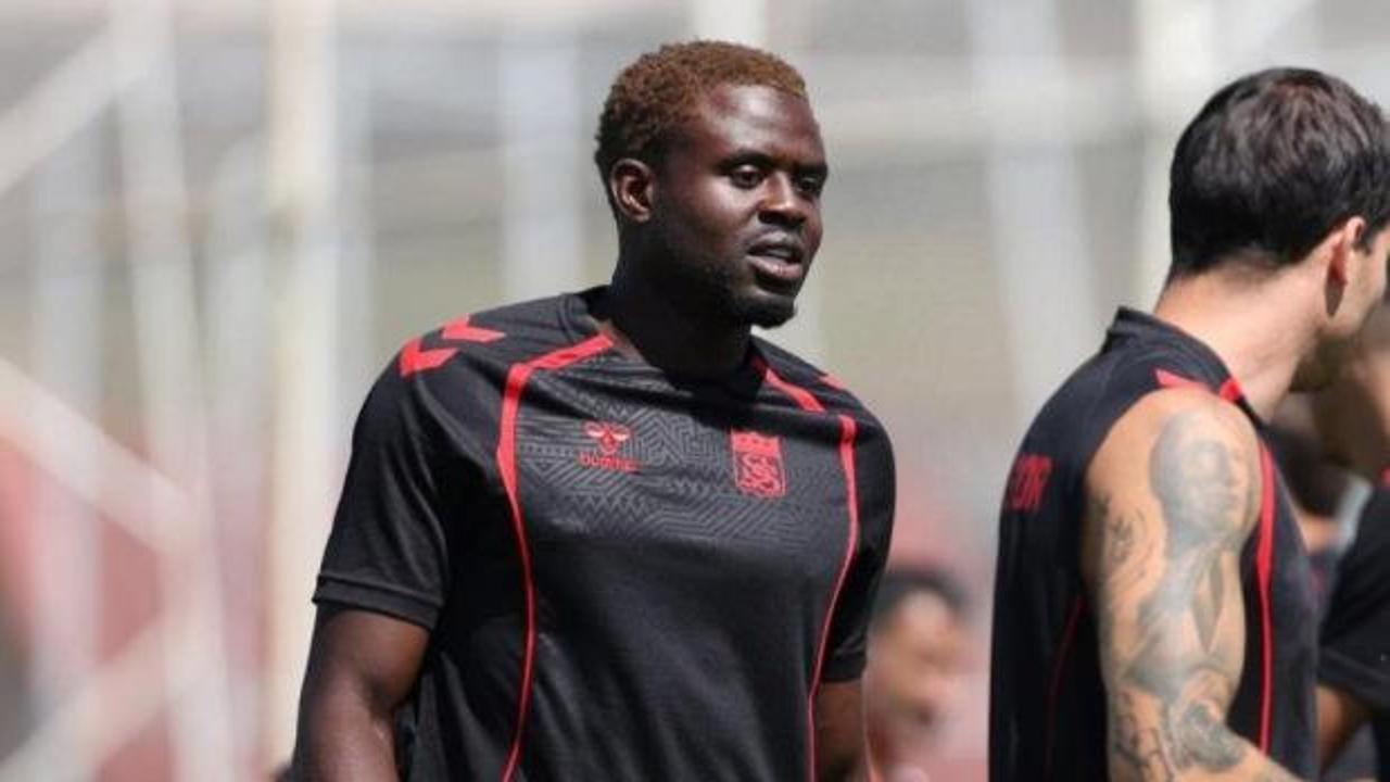 Sivassporlu futbolcu Benjamin Kimpioka